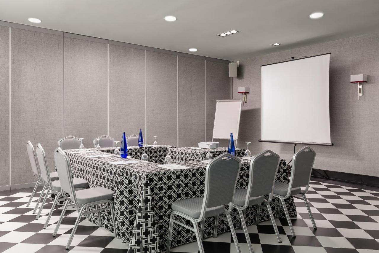 Hotel Asset Torrejón Torrejón de Ardoz Kültér fotó
